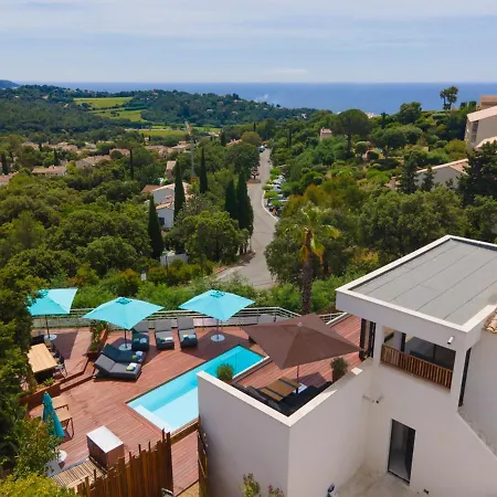 Bed & Breakfast 2 Pers - Luxe & Vue Piscine - Valmer